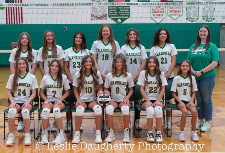 Shamrock 8th-Grade Volleyball Ends Season 16-2